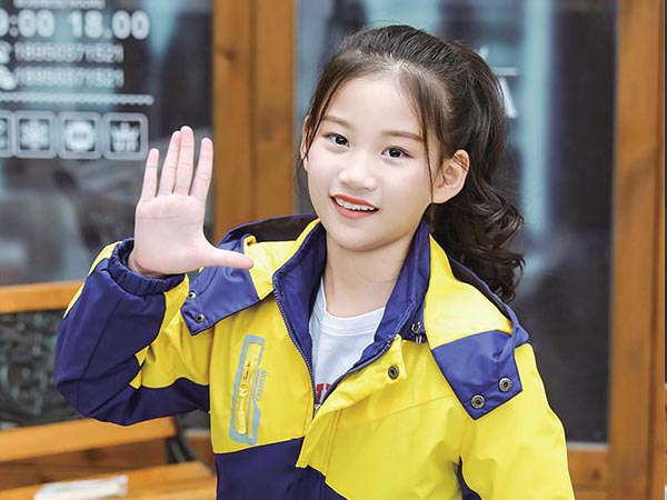 小学校服