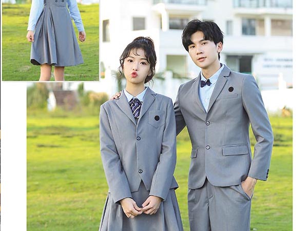 中学校服