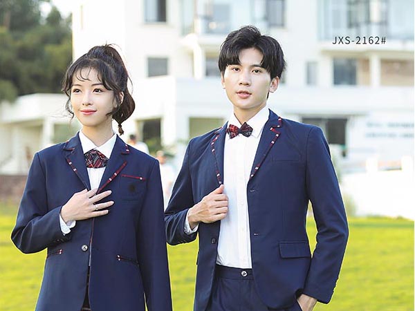 中学校服