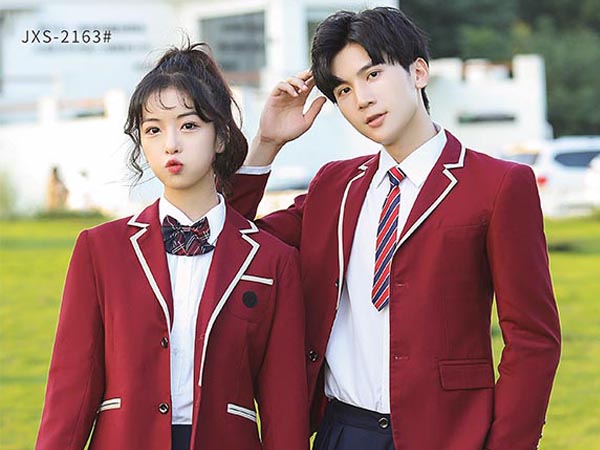 中学校服